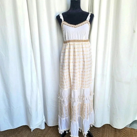 NWT White Maxi Dress Sleveless Embroidere Trim Tassels Flowy Summer Beach Long S - Picture 1 of 16